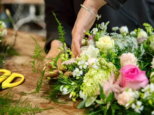 Studio - Crafting Bouquets